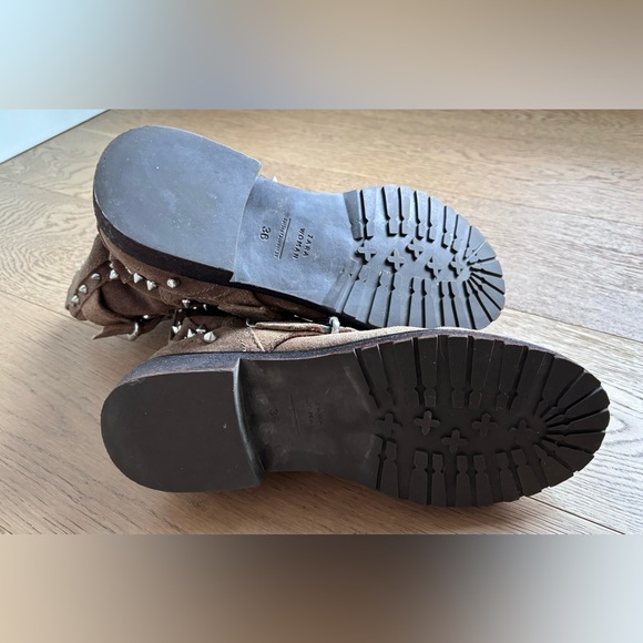 Almost new Zara booties - Picture 2 of 3